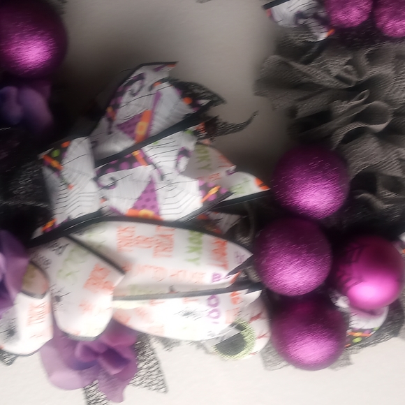 Halloween Square Wreath - Picture 3 of 5